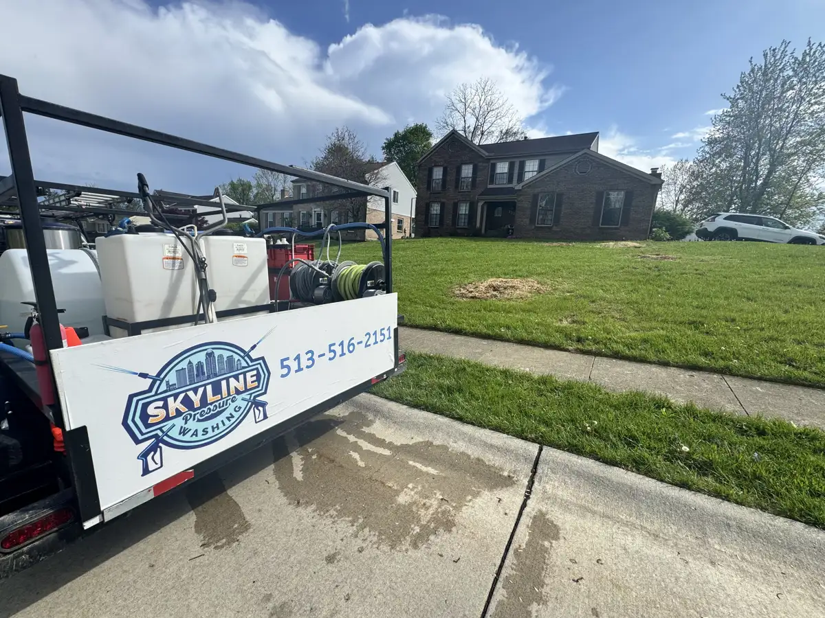 Clean concrete walkway at a commercial property