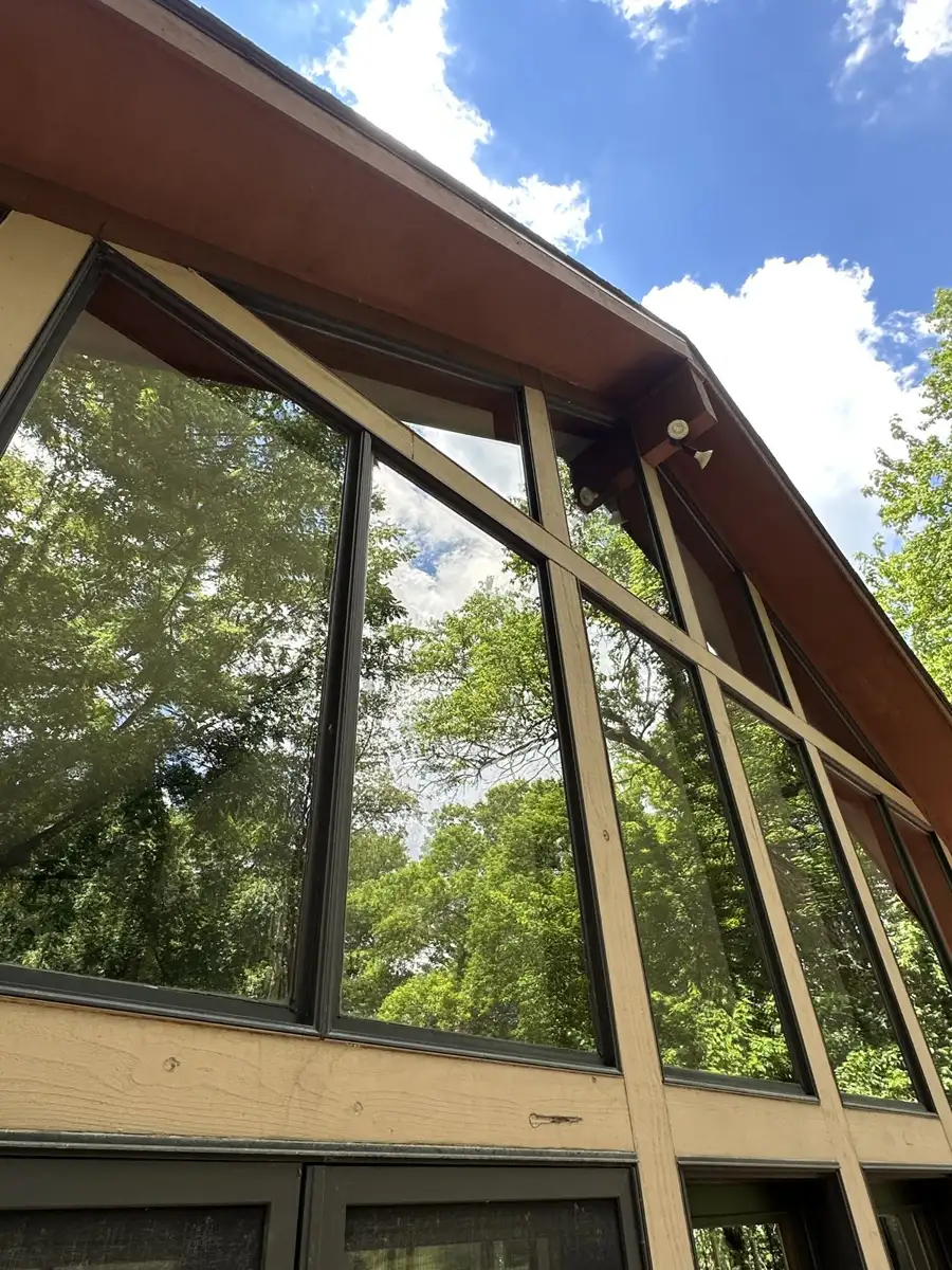 Clear, streak-free windows after professional window cleaning by Skyline