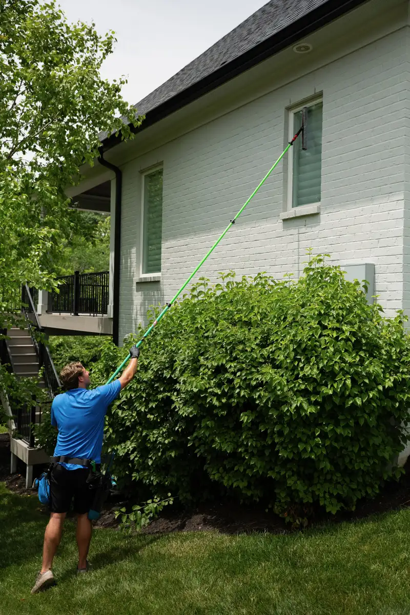 Pure-water window cleaning with a water-fed pole